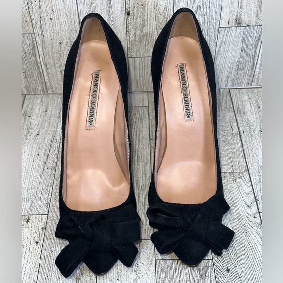 Manolo Blahnik Lisa Suede High-Heel Bow Pump Black size 38✨ - Picture 3 of 16